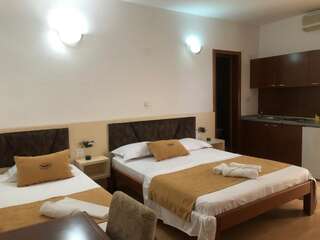 Отели типа «постель и завтрак» Bonita Улцинь Большой двухместный номер с 1 кроватью-5