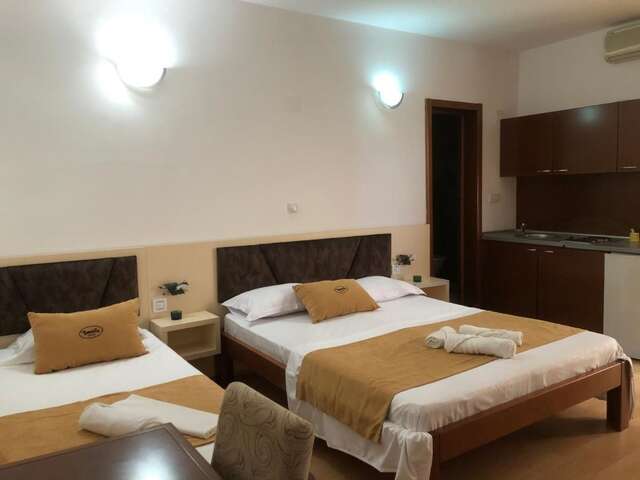 Отели типа «постель и завтрак» Bonita Улцинь-17